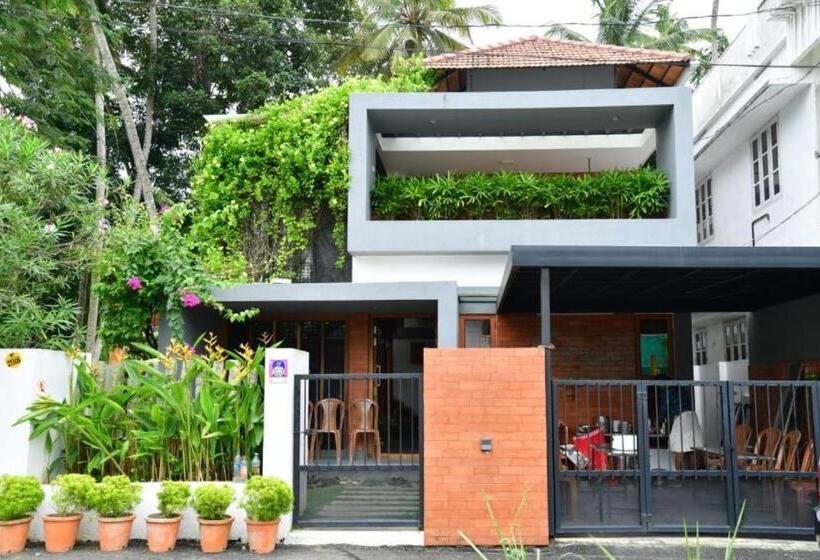 ベッドアンドブレックファースト Nirvana Home Stay Tvm  Allure