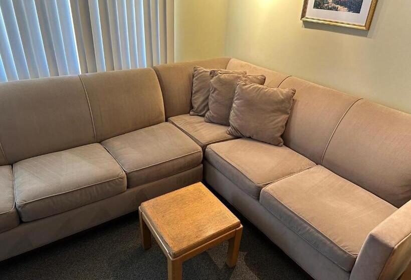 Harwichport Resort Club