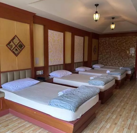 Hotelli โรงแรมกู๊ดเรสซิเดนซ์   Good Residence