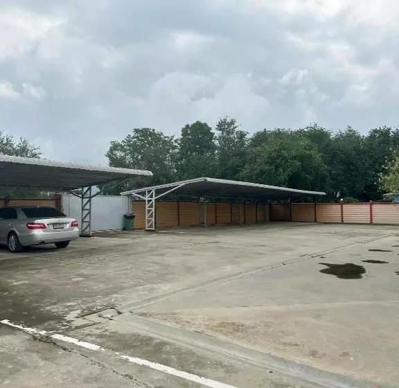 Hotelli โรงแรมกู๊ดเรสซิเดนซ์   Good Residence