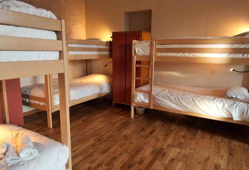 فندق A La Belle étoile