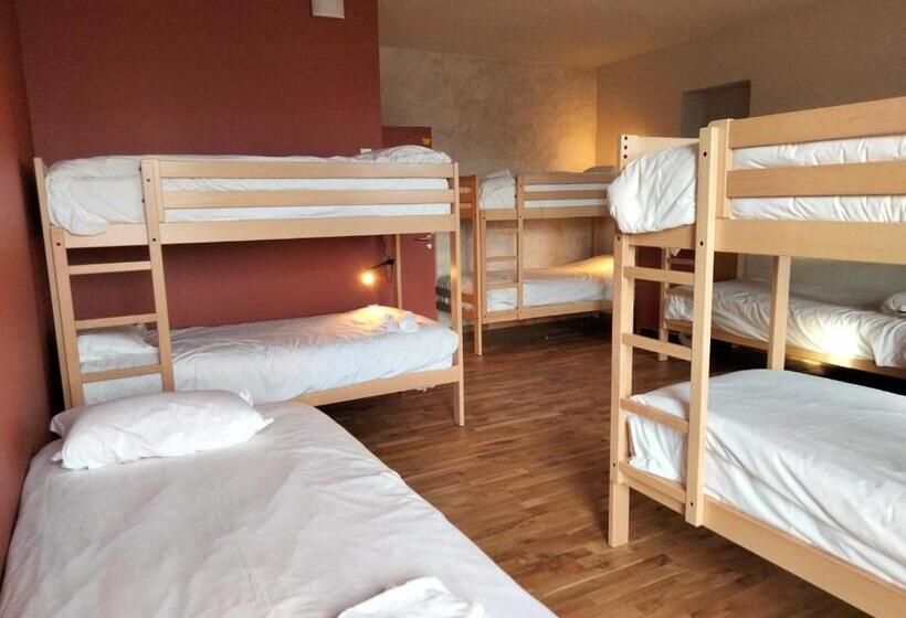 فندق A La Belle étoile