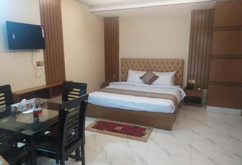 هتل The Blue Moon