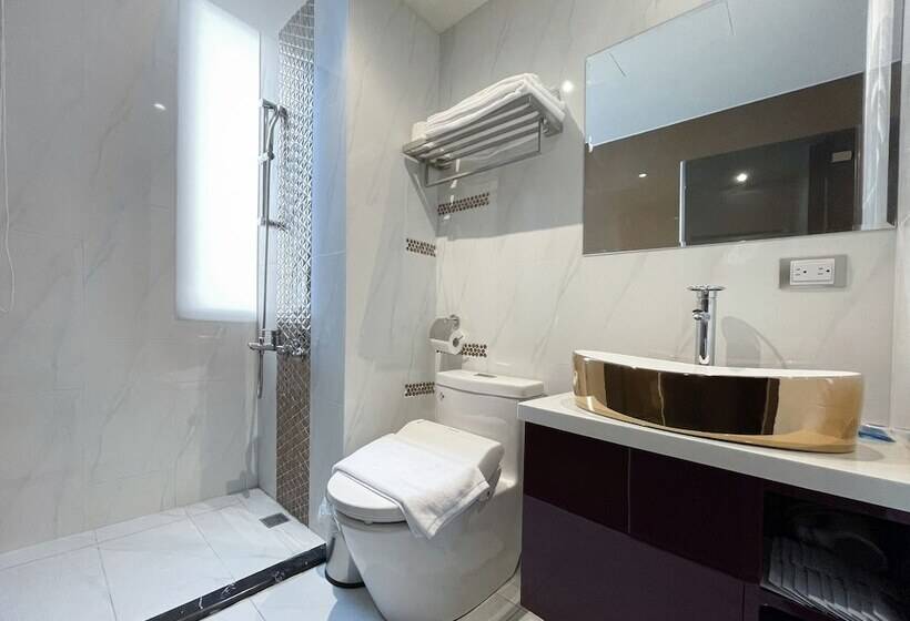 هتل Check Inn Taichung Qinghai