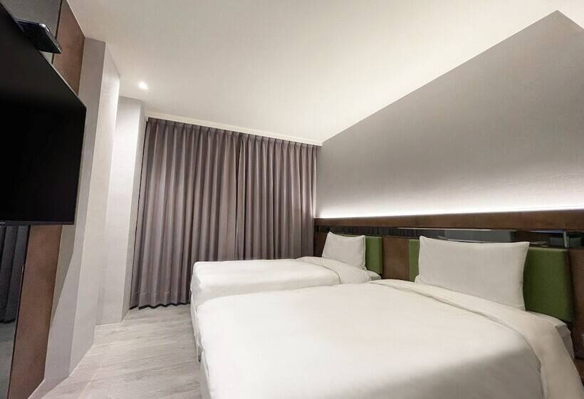 هتل Check Inn Taichung Qinghai