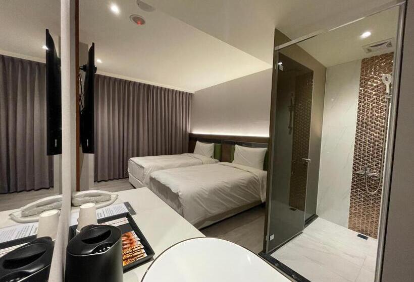 هتل Check Inn Taichung Qinghai