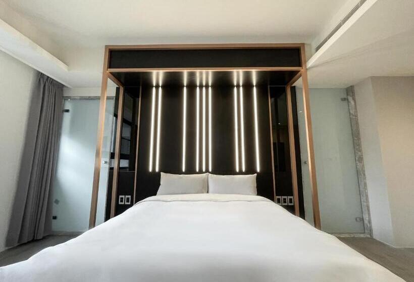 هتل Check Inn Taichung Qinghai