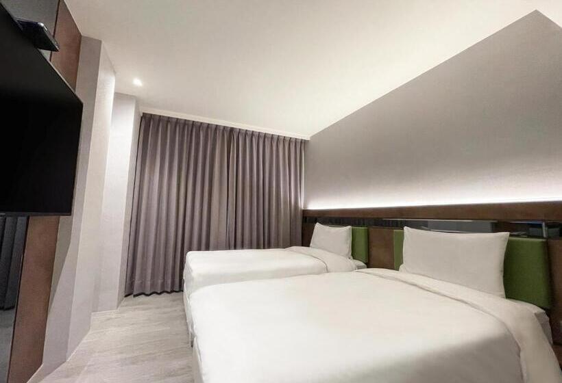 هتل Check Inn Taichung Qinghai