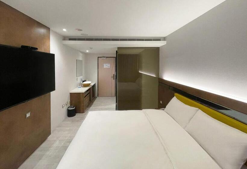 هتل Check Inn Taichung Qinghai