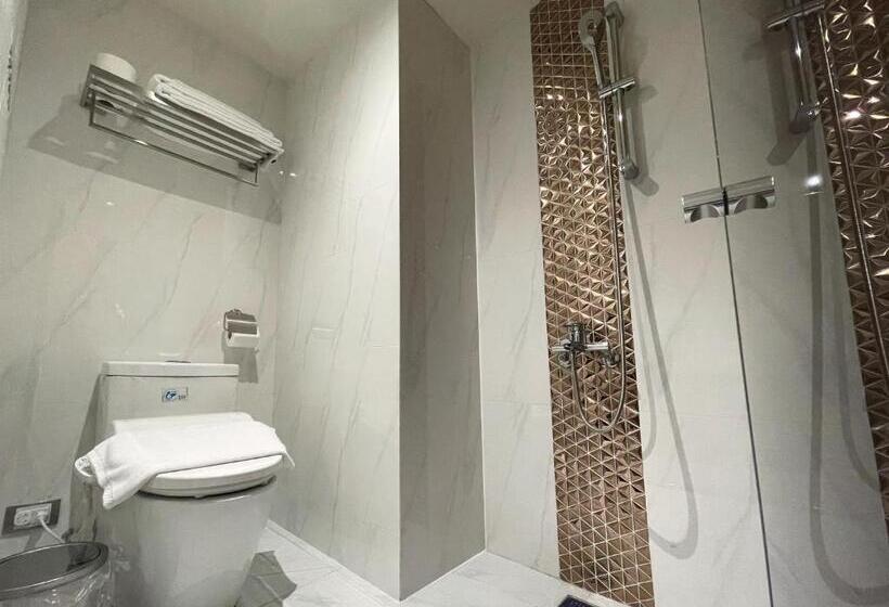 هتل Check Inn Taichung Qinghai