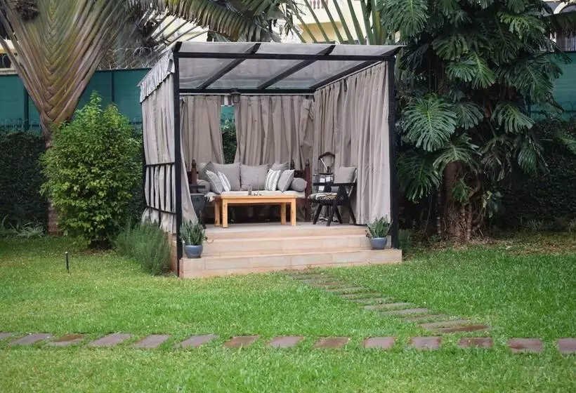 هتل Cozy Stead
