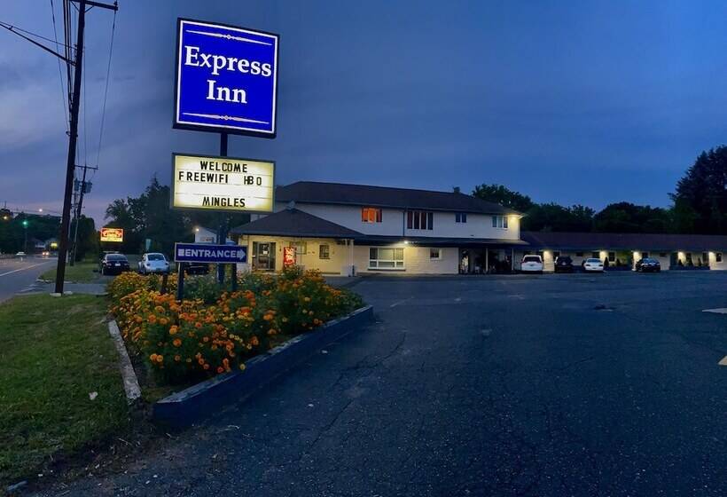 Отель Express Inn