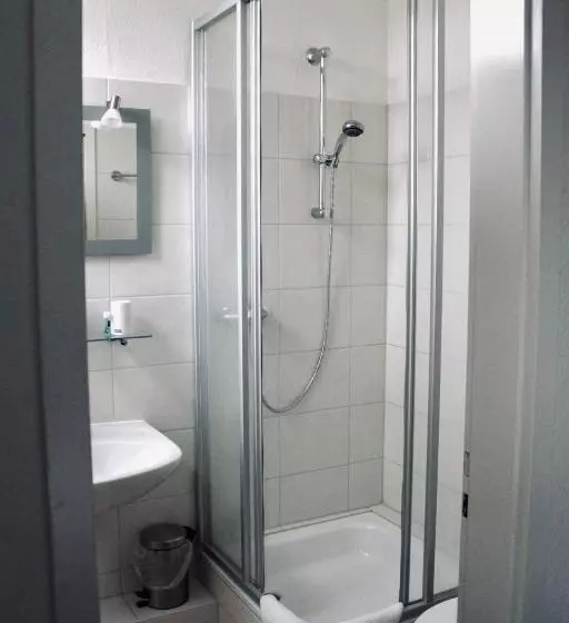 Hotelli & Gastro Adler Gmbh