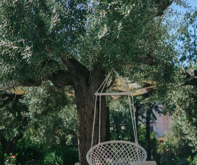 پانسیون Archi Bianchi