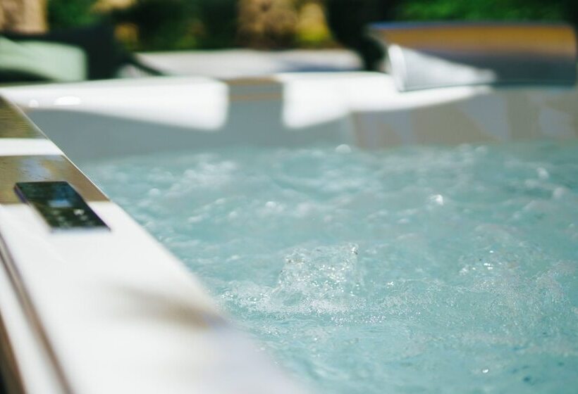 پانسیون Archi Bianchi