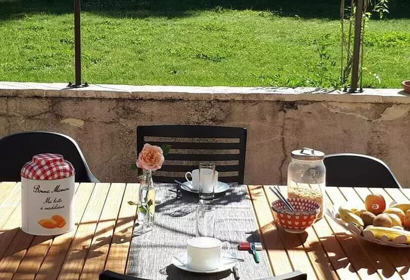 ペンション Au Chat Perché Espace Familial