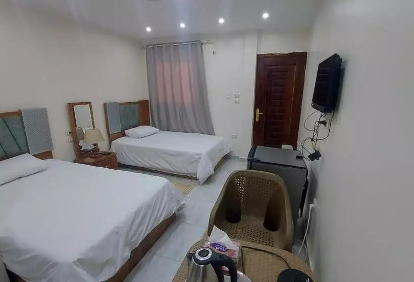 پانسیون Ramses Guest House