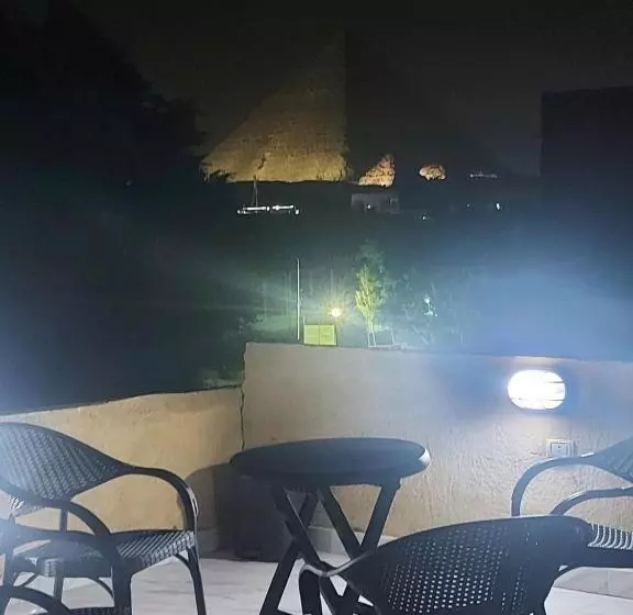 پانسیون Ramses Guest House