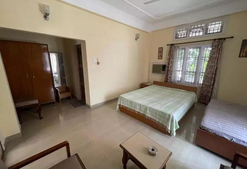 ペンション The Choudhury Manor Homestay