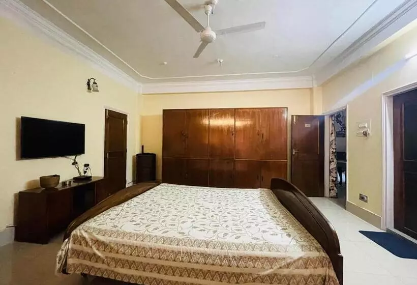 ペンション The Choudhury Manor Homestay