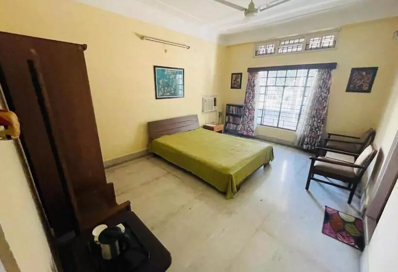 ペンション The Choudhury Manor Homestay