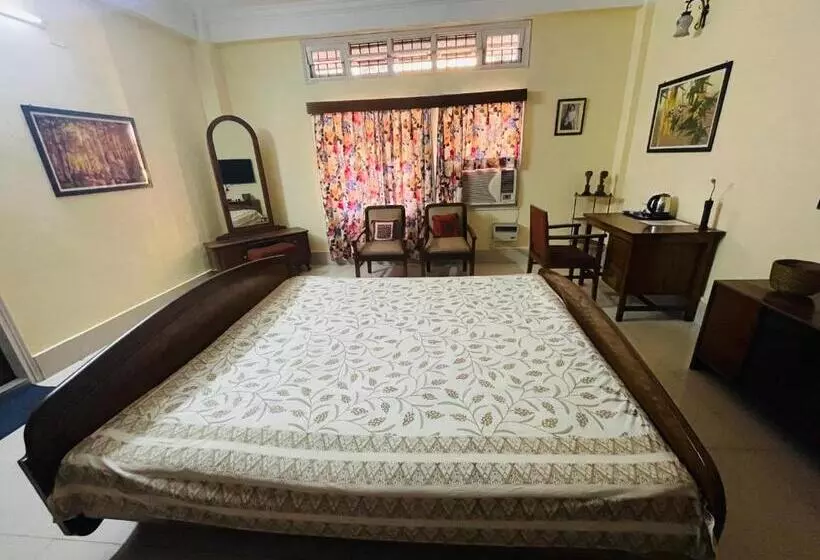 ペンション The Choudhury Manor Homestay