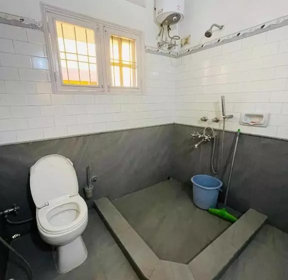 ペンション The Choudhury Manor Homestay