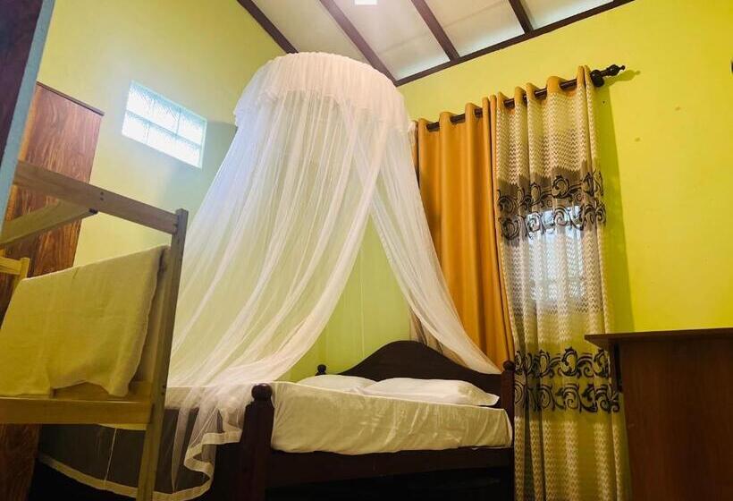 Majatalo Tiny Palace Madihe