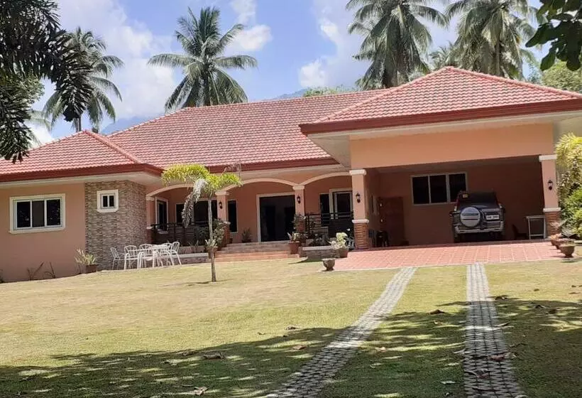 ペンション Villa Estela Guesthouse