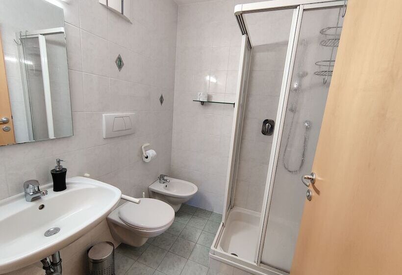 住宿加早餐  Beautiful Residence Klementhof With Garden And A Seasonal Outdoor Pool