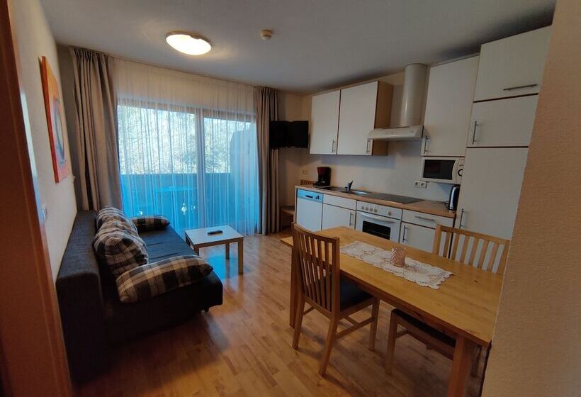 住宿加早餐  Beautiful Residence Klementhof With Garden And A Seasonal Outdoor Pool