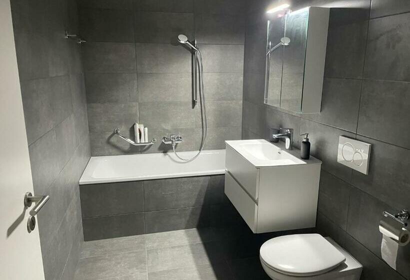 مبيت وإفطار Chambre Double Montreux