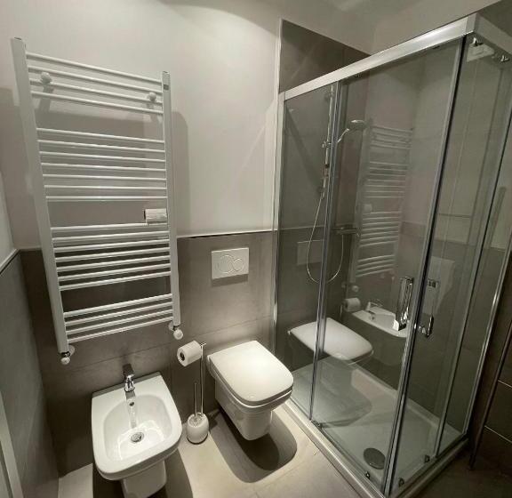 تختخواب و صبحانه La Dimora Del Falegname