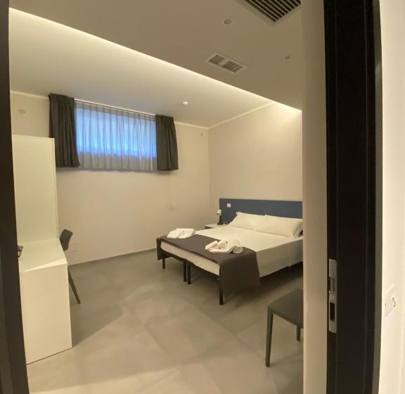 تختخواب و صبحانه La Dimora Del Falegname