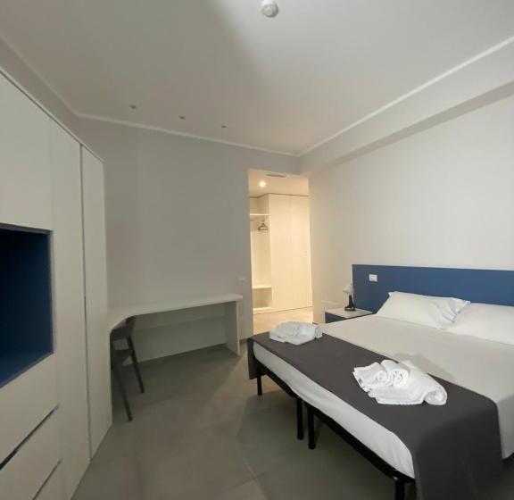 تختخواب و صبحانه La Dimora Del Falegname