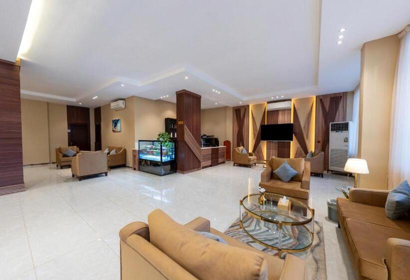 Crown Towers For Hotel Suites