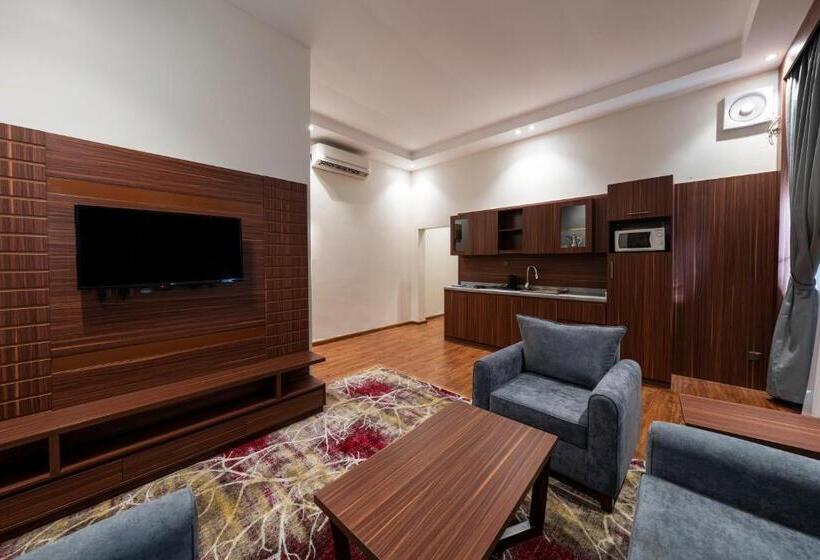 Crown Towers For Hotel Suites