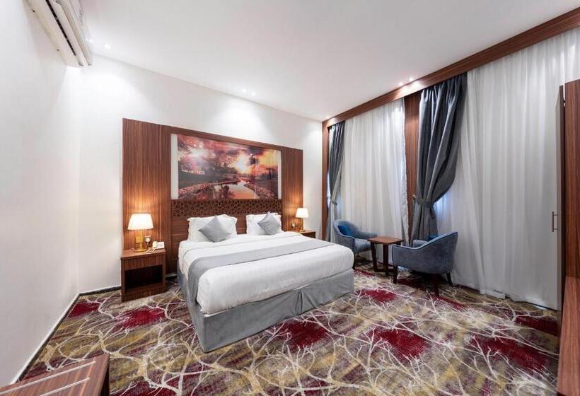 Crown Towers For Hotel Suites