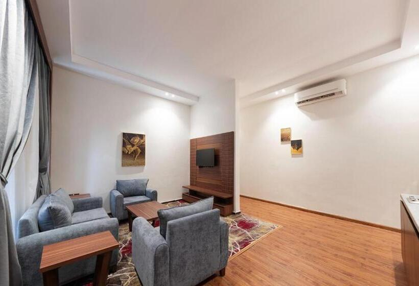 Crown Towers For Hotel Suites