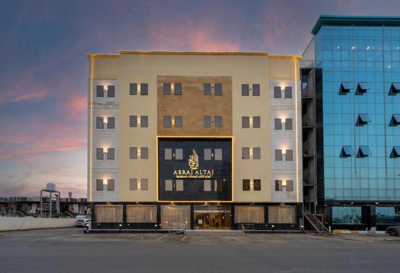 Crown Towers For Hotel Suites