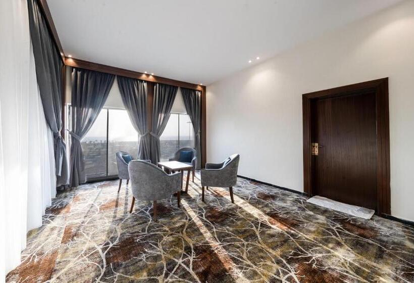 Crown Towers For Hotel Suites