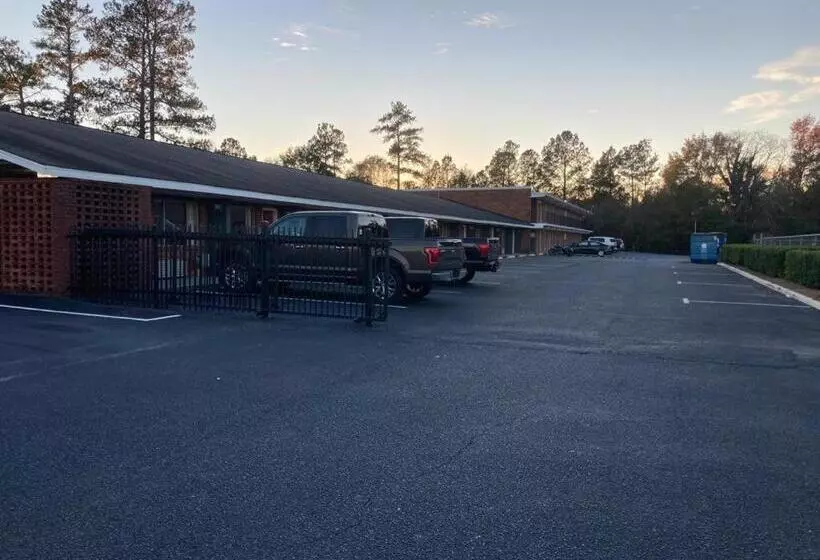 Fairfield Motel Of Winnsboro