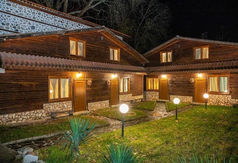 Hotel стария чинар мелник