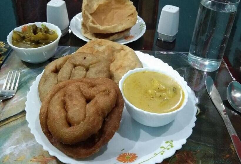 בית מלון כפרי Kantha Fort Home Stay, Kanthgaon