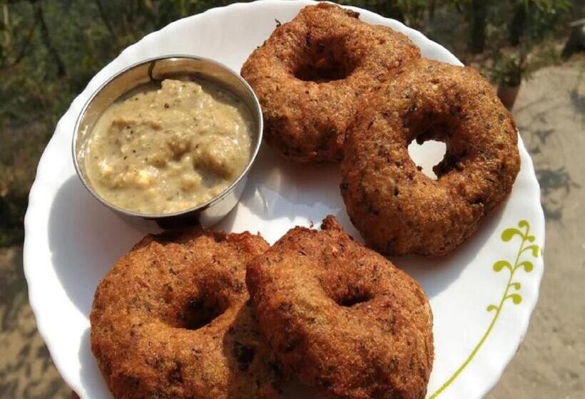 בית מלון כפרי Kantha Fort Home Stay, Kanthgaon