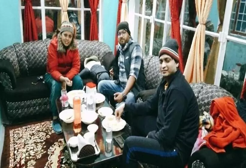 ホテル Kantha Fort Home Stay, Kanthgaon