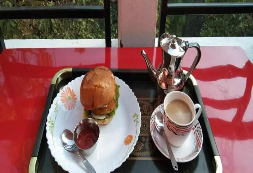 ホテル Kantha Fort Home Stay, Kanthgaon