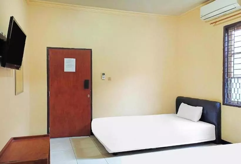 Hotelli Oyo 91936  Lima Dara