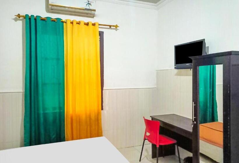 בית מלון כפרי Oyo 91936 Lima Dara