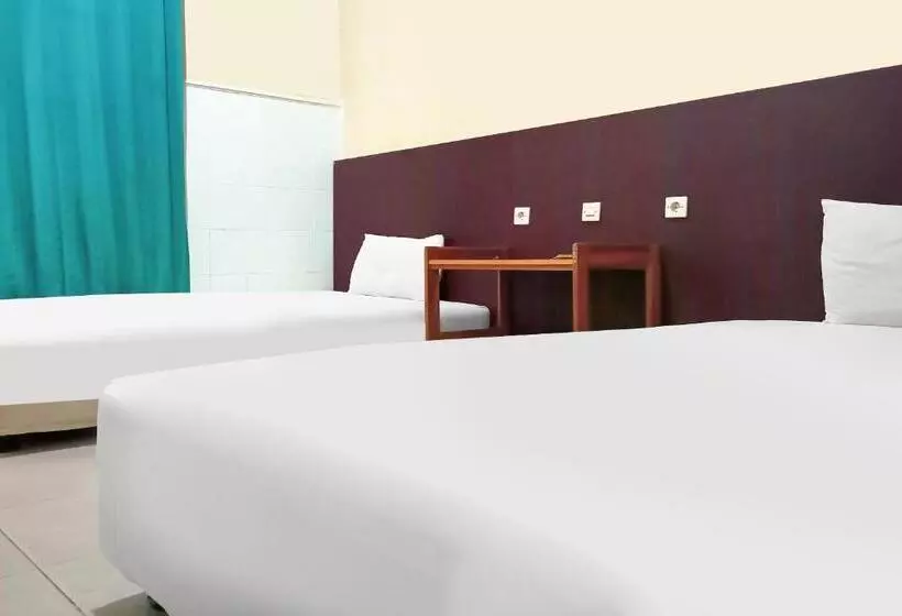 Hotelli Oyo 91936  Lima Dara